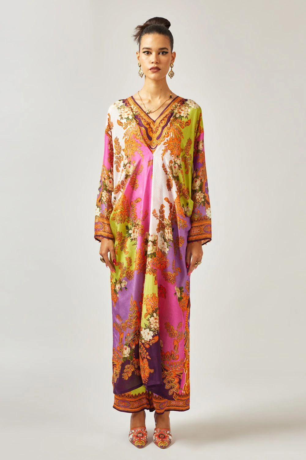Rajdeep Ranawat Pink Floral V-neck Kaftan 3 Rajdeep Ranawat Pink Floral V-neck Kaftan