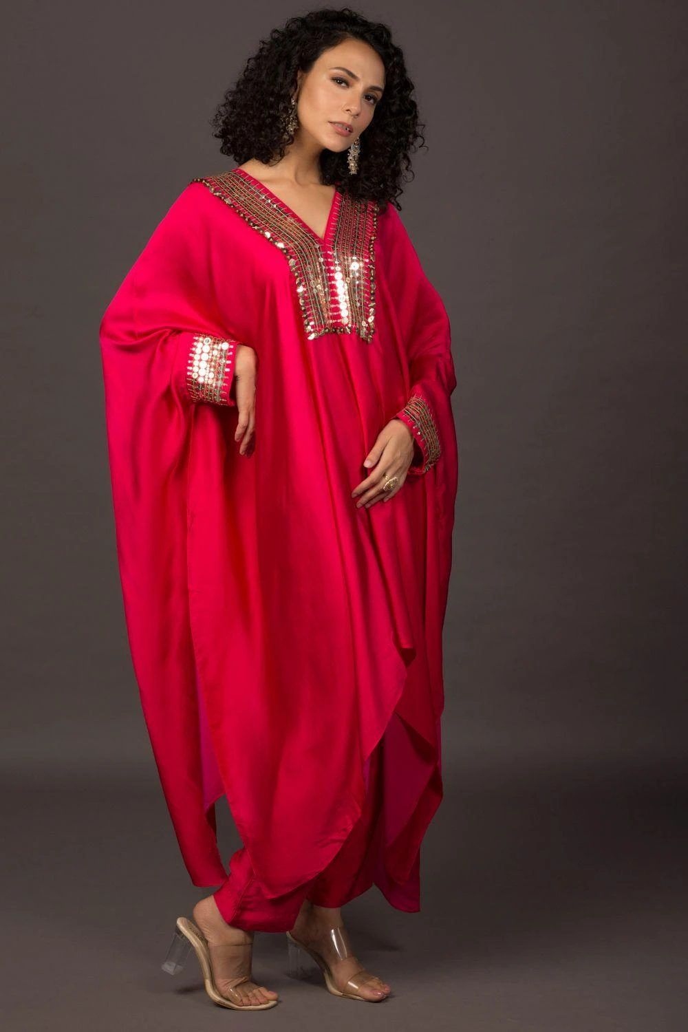 Prahnaaya Pink Hand Embellished Kaftan Set 5 Prahnaaya Pink Hand Embellished Kaftan Set - Image 3