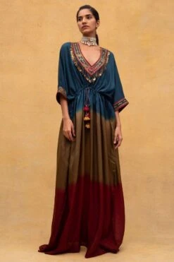 CAPISVIRLEO Embroidered V-neck Tie & Dye Kaftan