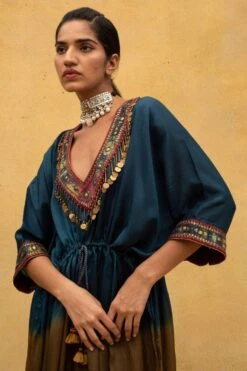 CAPISVIRLEO Embroidered V-neck Tie & Dye Kaftan -Divine Couture 132cp10 4