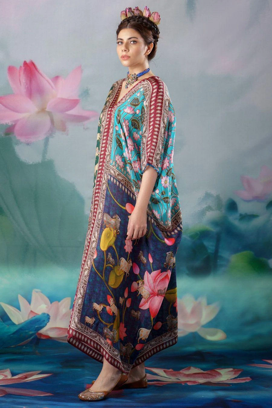 Rajdeep Ranawat Jade Majida V-neck Kaftan 4 Rajdeep Ranawat Jade Majida V-neck Kaftan - Image 2