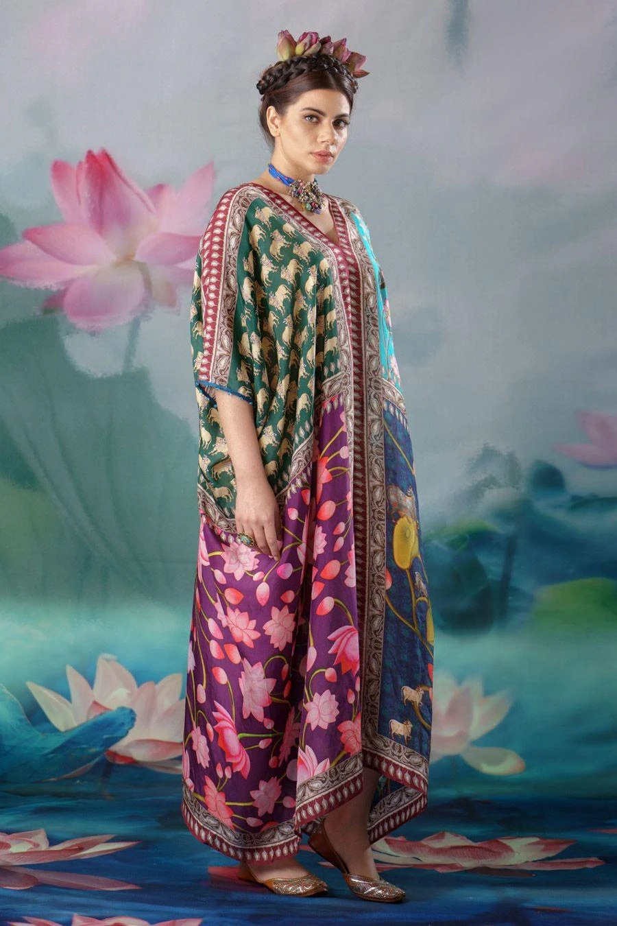 Rajdeep Ranawat Jade Majida V-neck Kaftan 7 Rajdeep Ranawat Jade Majida V-neck Kaftan - Image 5