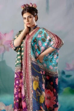 Rajdeep Ranawat Jade Majida V-neck Kaftan 16 Rajdeep Ranawat Jade Majida V-neck Kaftan -Divine Couture 1503rr01 7