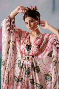 Rajdeep Ranawat Beige Imama Embellished Kaftan 11 Rajdeep Ranawat Beige Imama Embellished Kaftan -Divine Couture 1503rr07 5