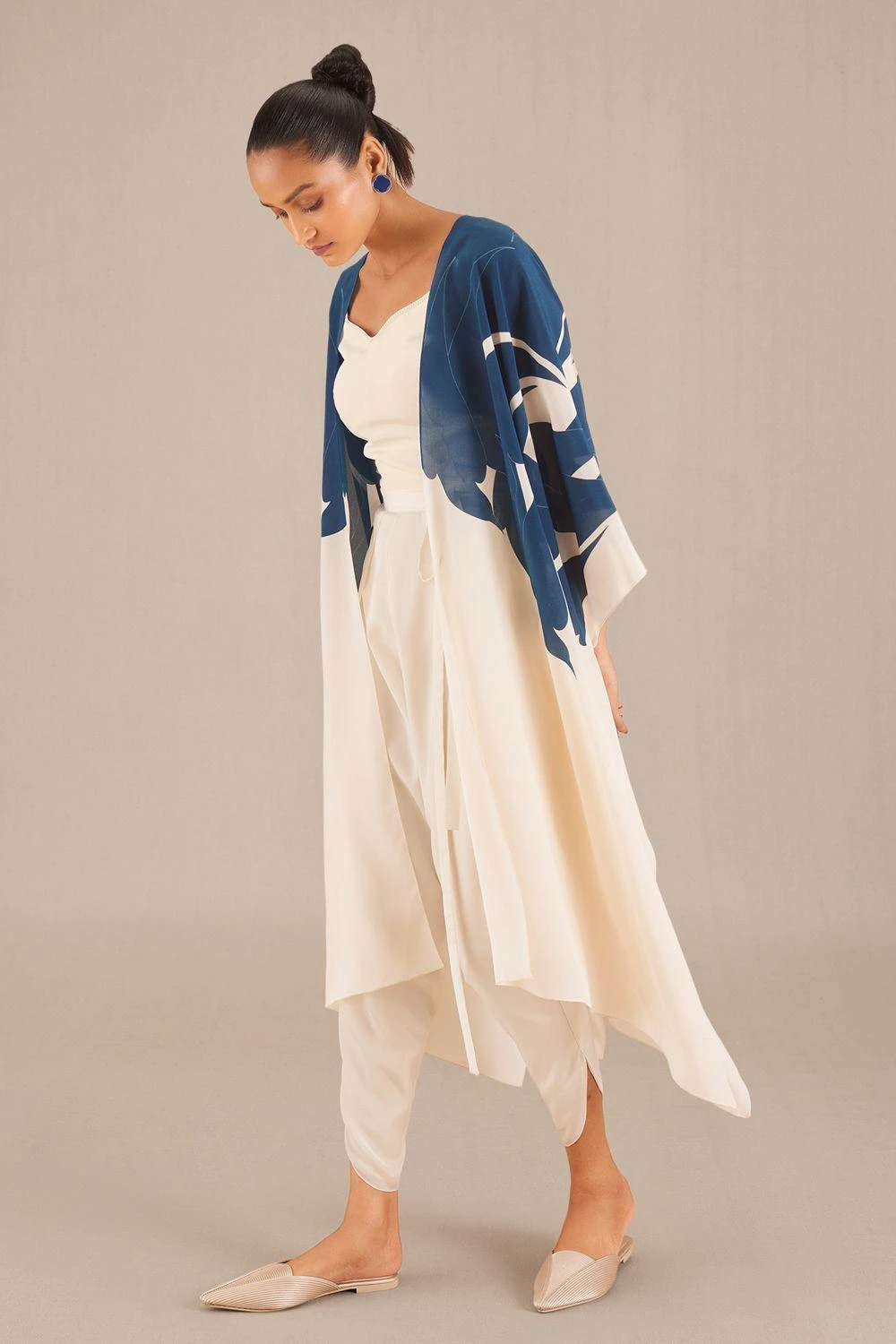 AMPM Armana Earthy Green Crepe Cape 5 AMPM Armana Earthy Green Crepe Cape - Image 3