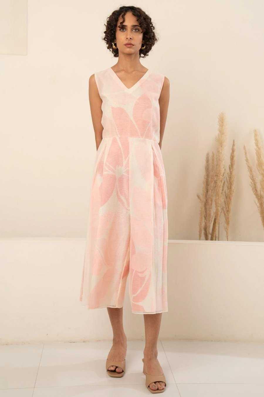 Arcvsh By Pallavi Singh Pink Floral Printed Jacket & Jumpsuit 5 Arcvsh By Pallavi Singh Pink Floral Printed Jacket & Jumpsuit - Image 3