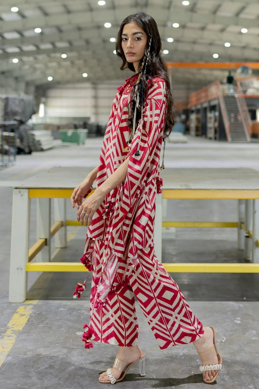 Pooja Keyur Noa Embellished Kaftan Set 3 Pooja Keyur Noa Embellished Kaftan Set - Image 2