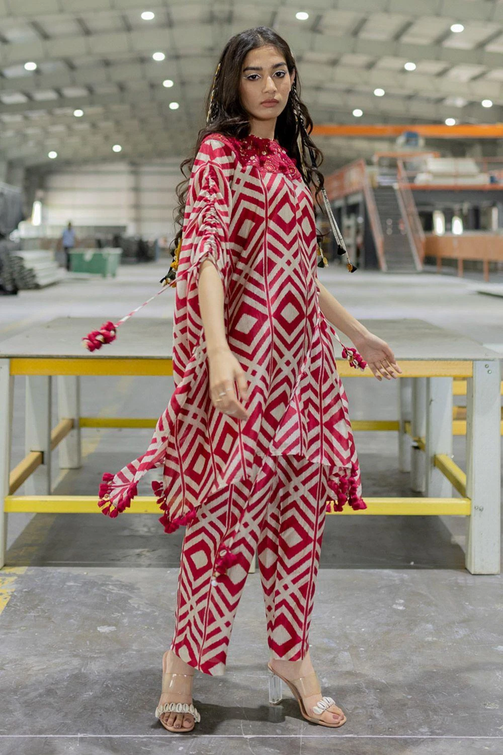 Pooja Keyur Noa Embellished Kaftan Set 4 Pooja Keyur Noa Embellished Kaftan Set - Image 3