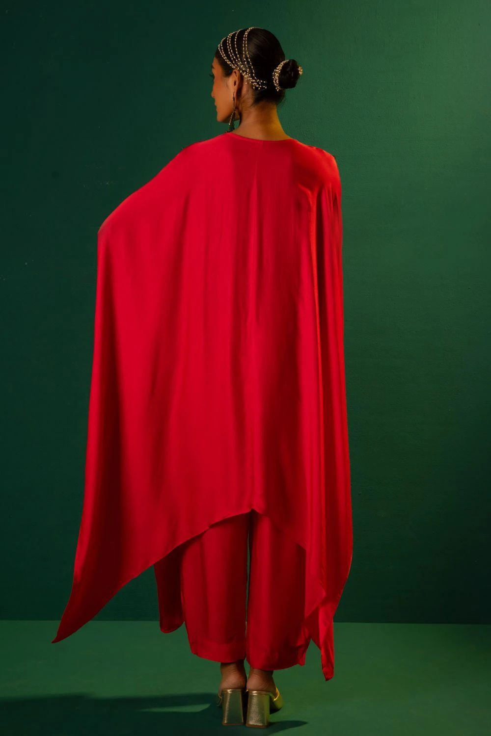 Prahnaaya Red Hand Embellished Kaftan Set 8 Prahnaaya Red Hand Embellished Kaftan Set - Image 6