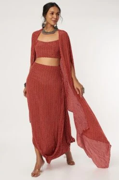 SVA Red Leaf Printed Cape Set