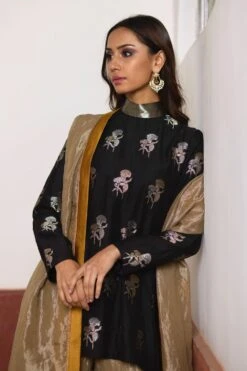 Shorshe Black & Silver Polo Neck Brocade Kurta Set 9 Shorshe Black & Silver Polo Neck Brocade Kurta Set -Divine Couture 261223she19 4