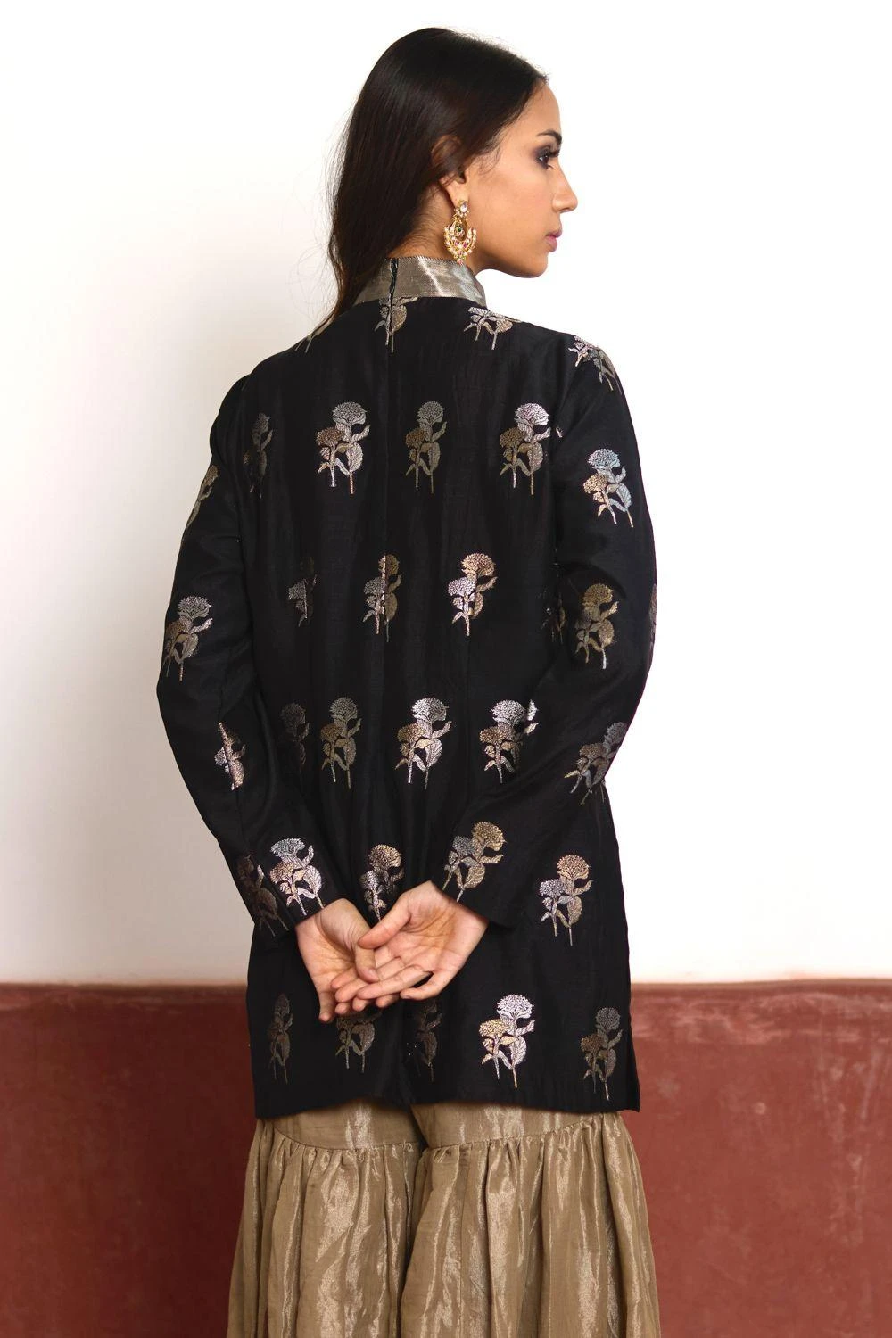 Shorshe Black & Silver Polo Neck Brocade Kurta Set 6 Shorshe Black & Silver Polo Neck Brocade Kurta Set - Image 5