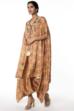 Anamika Khanna Multicoloured Embroidered Kaftan Set 9 Anamika Khanna Multicoloured Embroidered Kaftan Set -Divine Couture 279an7 3