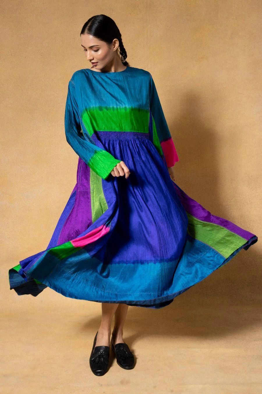 Injiri Blue Handwoven Clamp Dyed Dress 4 Injiri Blue Handwoven Clamp Dyed Dress - Image 2