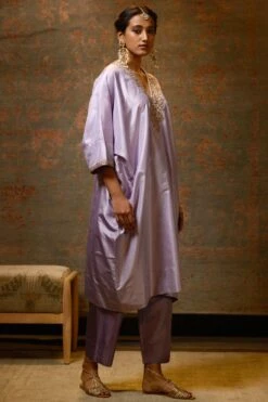 BRIH Lilac Hand Embellished Kaftan Set -Divine Couture 29723bh29 3