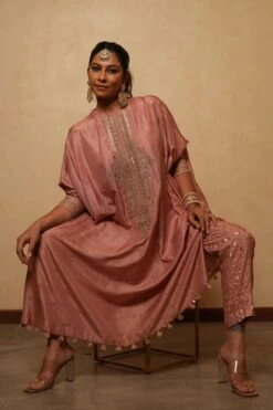 Pooja Keyur Blush Pink Embellished Kaftan Set 9 Pooja Keyur Blush Pink Embellished Kaftan Set -Divine Couture 51023pk3 4