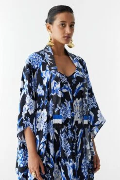 Studio RIGU Black Abstract Printed Jumpsuit & Cape Set 8 Studio RIGU Black Abstract Printed Jumpsuit & Cape Set -Divine Couture 6923sr11 3