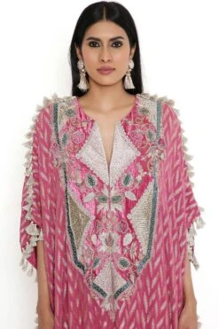Payal Singhal Cranberry Benarasi Embroidered High Low Kaftan Set 13 Payal Singhal Cranberry Benarasi Embroidered High Low Kaftan Set -Divine Couture 8923ps13 5