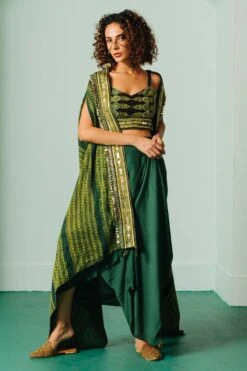 Prahnaaya Green Ajrakh Cape Set 9 Prahnaaya Green Ajrakh Cape Set -Divine Couture 9523pr3 4