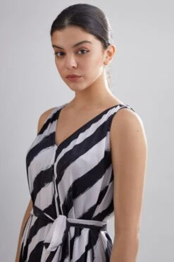 KoAi Striped Maxi Dress With Belt -Divine Couture kofw20078 5