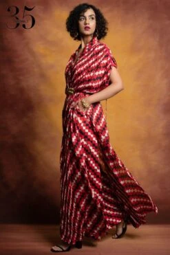 Front Page 19 Front Page -Divine Couture sk 229sk38 2