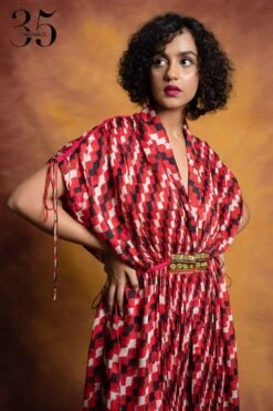 Saaksha & Kinni Red Checkered & Embroidered Kaftan -Divine Couture sk 229sk38 4