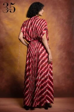 Saaksha & Kinni Red Checkered & Embroidered Kaftan -Divine Couture sk 229sk38 5